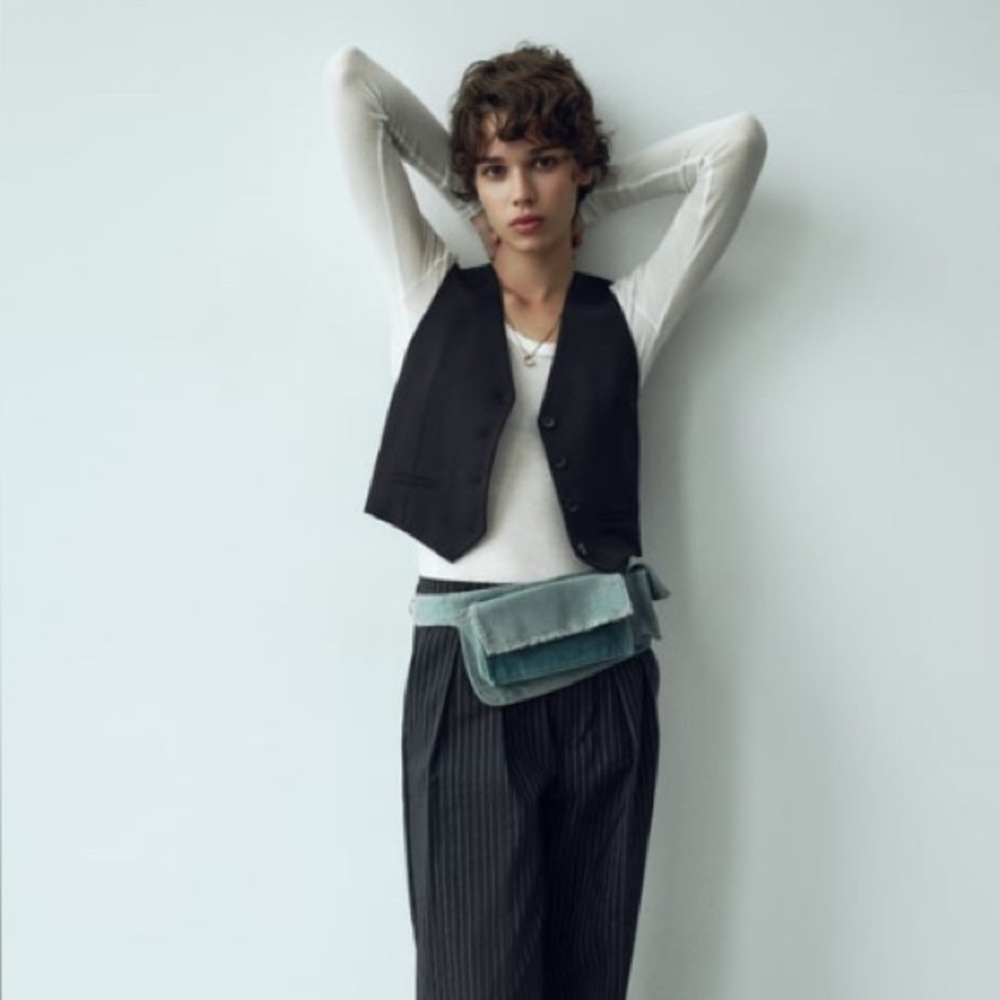 Zara Tailored Cropped Vest - Size Medium